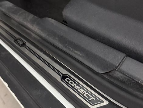 VolksWagen Fox Connect 1.6 Flex 8V 5p