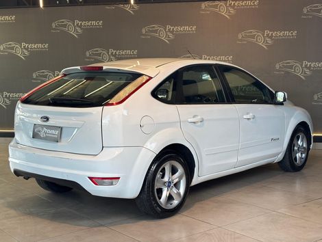 Ford Focus 1.6 S/SE/SE Plus Flex 8V/16V  5p