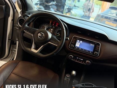 Nissan KICKS SL 1.6 16V FlexStar 5p Aut.