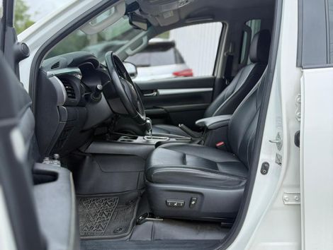 Toyota Hilux CD SRV 4x4 2.8 TDI Diesel Aut.