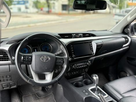 Toyota Hilux CD SRV 4x4 2.8 TDI Diesel Aut.