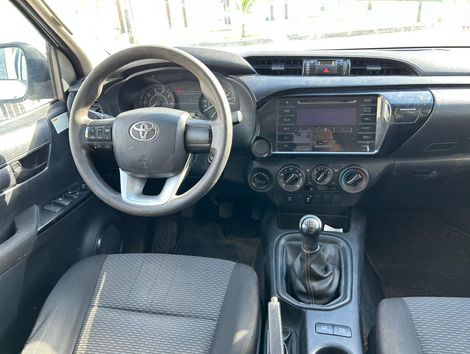 Toyota Hilux CD 4x4 2.8 Diesel Mec.