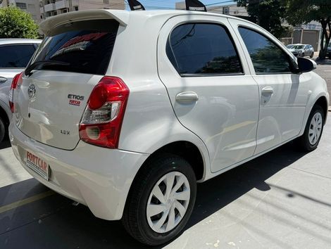 Toyota ETIOS X 1.3 Flex 16V 5p Aut.
