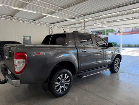 Ford Ranger Limited 3.2 4x4 CD Diesel Aut.