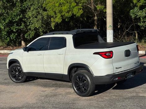 Fiat Toro Volcano 1.3 T270 4x2 Flex Aut.