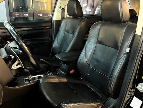 Mitsubishi OUTLANDER 2.2 165cv Diesel Aut.
