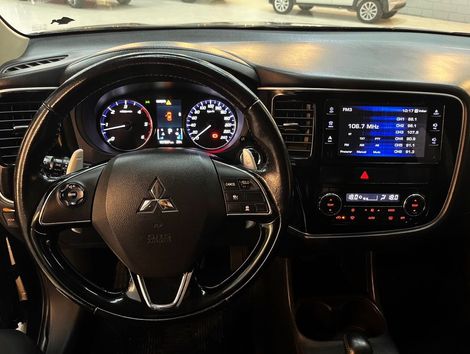Mitsubishi OUTLANDER 2.2 165cv Diesel Aut.