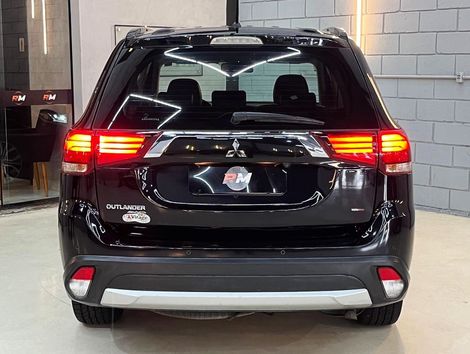 Mitsubishi OUTLANDER 2.2 165cv Diesel Aut.