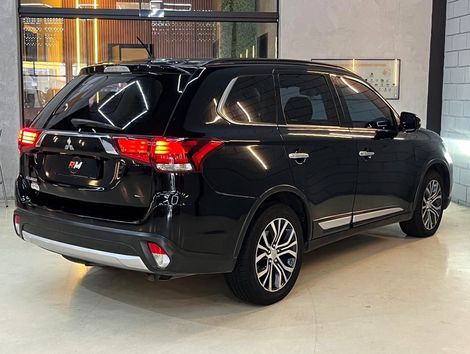 Mitsubishi OUTLANDER 2.2 165cv Diesel Aut.