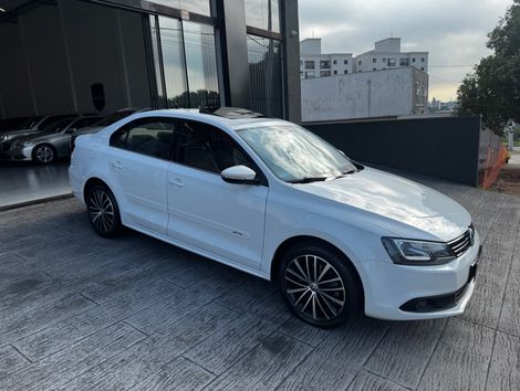 VolksWagen JETTA Highline 2.0 TSI 16V 4p Tiptronic