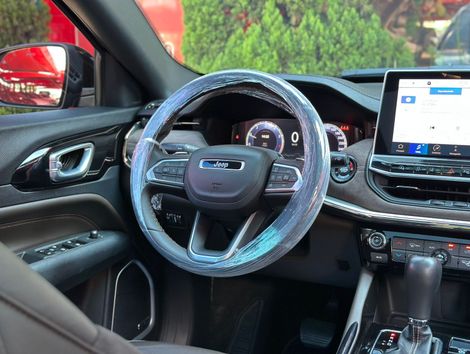 Jeep Commander Overland T270 1.3 TB Flex Aut.