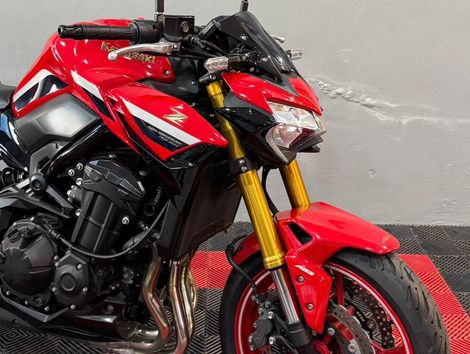 KAWASAKI Z 900