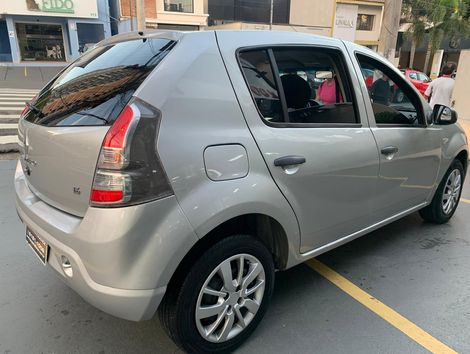 Renault SANDERO Expression Hi-Flex 1.6 8V 5p