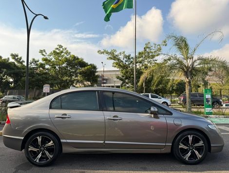 Honda Civic Sedan LXS 1.8/1.8 Flex 16V Aut. 4p