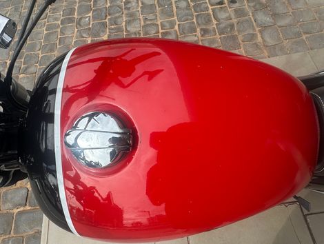 Royal Enfield Interceptor 650 Custom 