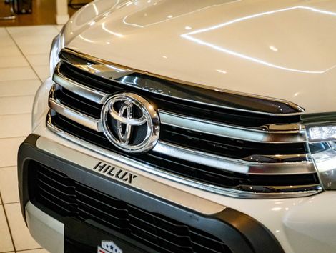 Toyota Hilux CD SRX 4x4 2.8 TDI 16V Diesel Aut.