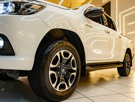 Toyota Hilux CD SRX 4x4 2.8 TDI 16V Diesel Aut.