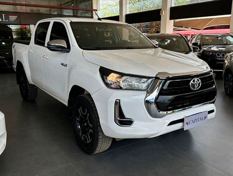 Toyota Hilux CD 4x4 2.8 Diesel Mec.