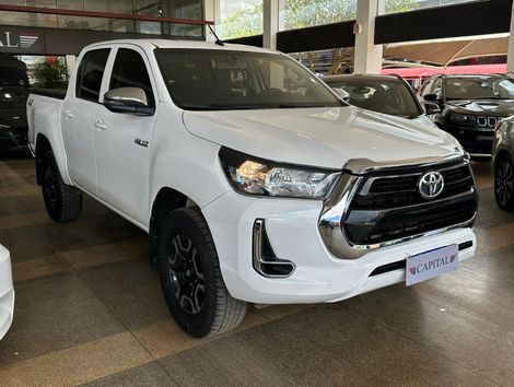 Toyota Hilux CD 4x4 2.8 Diesel Mec.