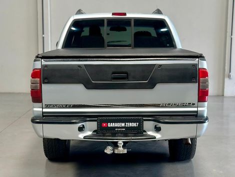 Chevrolet S10 P-Up Tornado 2.8 TDI 4x2/4x4 CD Dies