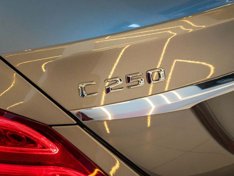 Mercedes C-250 Sport 2.0 16V 211cv Aut.