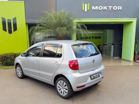 VolksWagen Fox 1.6 Mi Total Flex 8V 5p