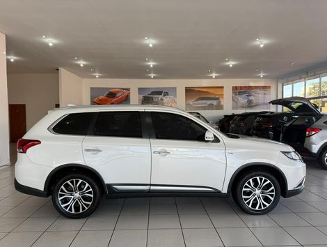 Mitsubishi OUTLANDER 3.0/ GT 3.0 V6 Aut.