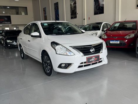 Nissan VERSA SL 1.6 16V FlexStart 4p Aut.