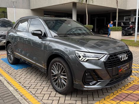 Audi Q3 Perf. Black 2.0 TFSI Tiptr. Quattro