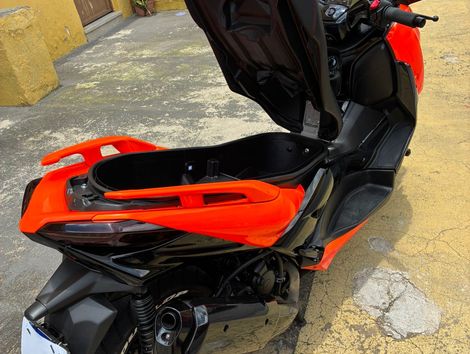 YAMAHA XMAX 250 ABS