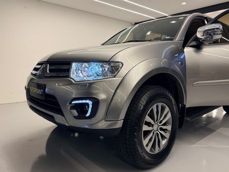 Mitsubishi Pajero HPE 3.5 4x4 Flex 5p Aut.