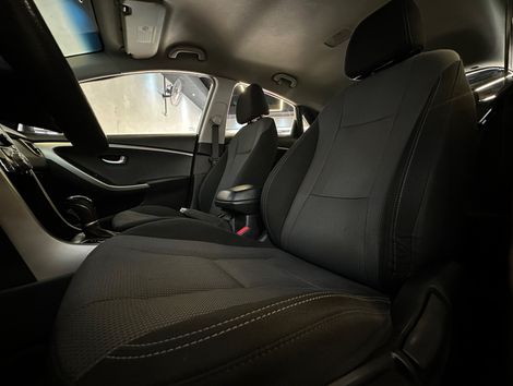 Hyundai i30 1.8 16V Aut. 5p