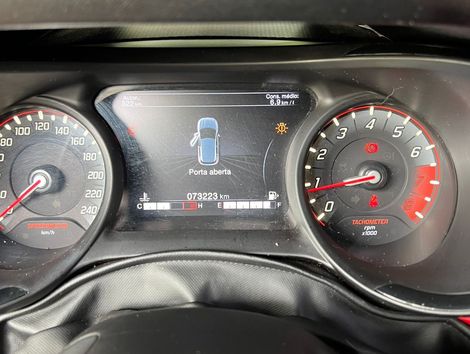 Fiat ARGO HGT 1.8 16V Flex Mec.