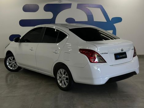 Nissan VERSA SV 1.6 16V FlexStart 4p Mec.