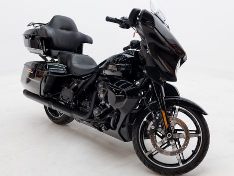 Harley STREET GLIDE ULTRA FLHXU