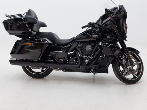Harley STREET GLIDE ULTRA FLHXU