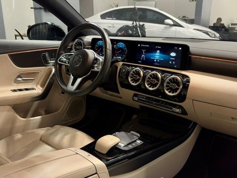 Mercedes CLA-250 2.0 16V TB Aut.