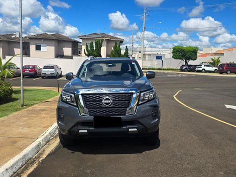 Nissan Frontier XE CD 4x4 2.3 Bi-TB Diesel Aut.