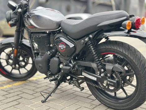 Royal Enfield Hunter 350 Dapper