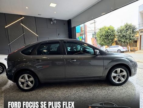 Ford Focus 1.6 S/SE/SE Plus Flex 8V/16V  5p