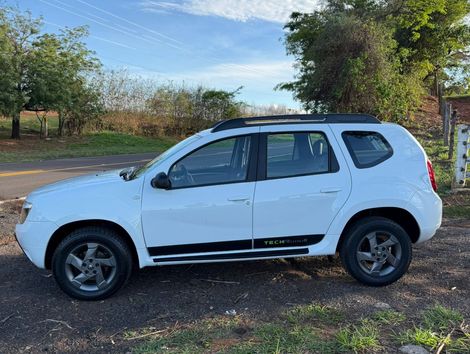Renault DUSTER TECHROAD 2.0 Hi-Flex 16V Aut.