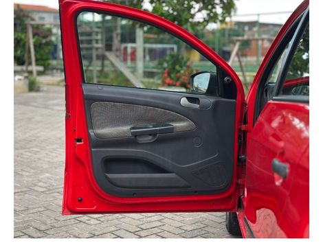 VolksWagen Gol (novo) 1.0 Mi Total Flex 8V 4p