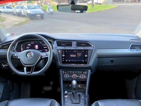 VolksWagen TIGUAN Allspac Comf 250 TSI 1.4 Flex