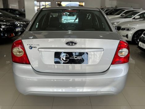 Ford Focus Sedan 2.0 16V/2.0 16V Flex 4p