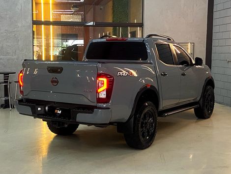 Nissan Frontier PRO4X CD 4x4 2.3 Bi-TB Die. Aut