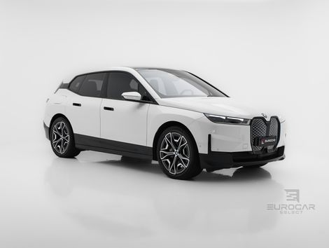 BMW iX XDrive 40 Aut. (Elétrico)