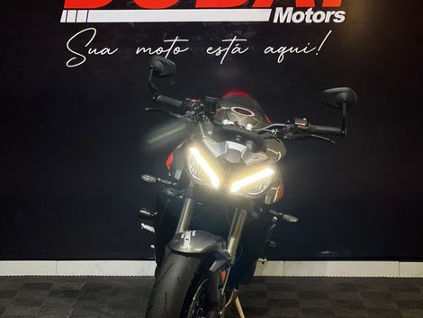 TRIUMPH STREET TRIPLE 765 RS