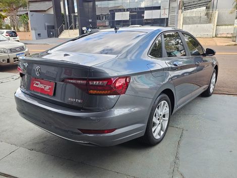 VolksWagen JETTA Comfort. 250 TSI 1.4 Flex 16v Aut.