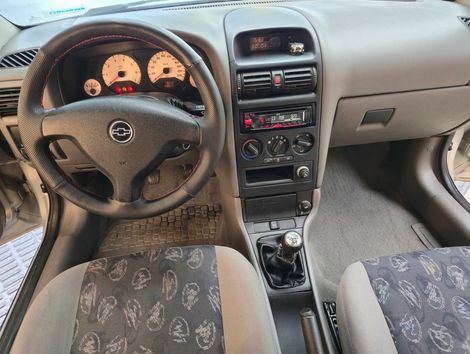 Chevrolet Astra 2.0/ CD/ Sunny/ GLS 2.0 8V 3p