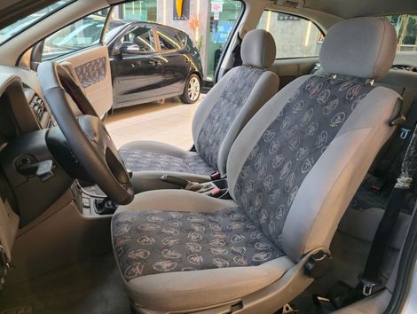 Chevrolet Astra 2.0/ CD/ Sunny/ GLS 2.0 8V 3p